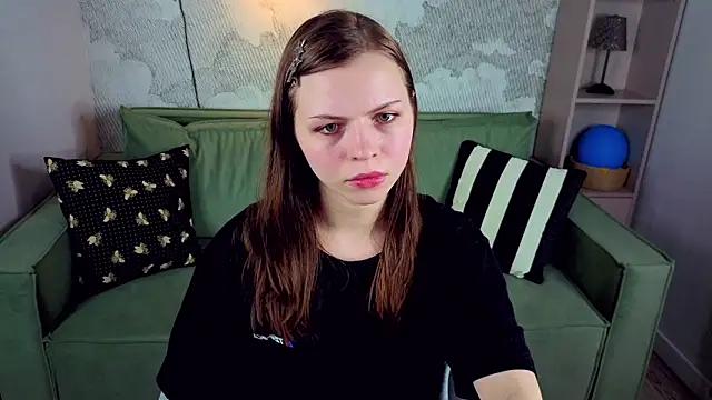 Snapshot of LesleySky chatting on March 10, 8:36 pm LesleySky online show from March 10, 8:36 pm