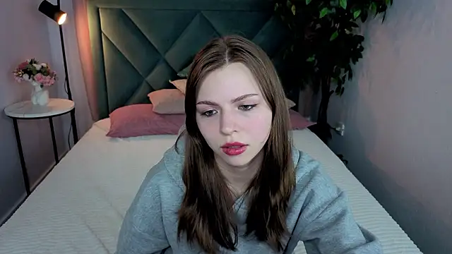 Snapshot of LesleySky chatting on March 12, 8:37 pm LesleySky online show from March 12, 8:37 pm