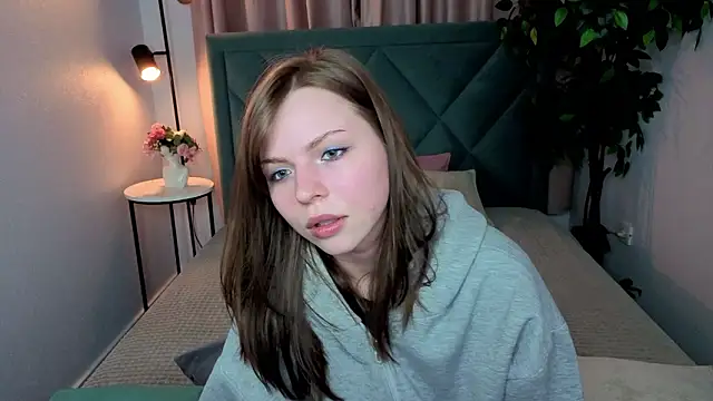 Snapshot of LesleySky chatting on March 13, 8:26 pm LesleySky online show from March 13, 8:26 pm