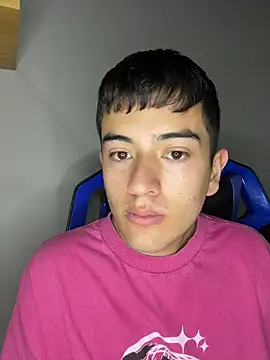 XMaxLive online show from February 9, 2:37 am