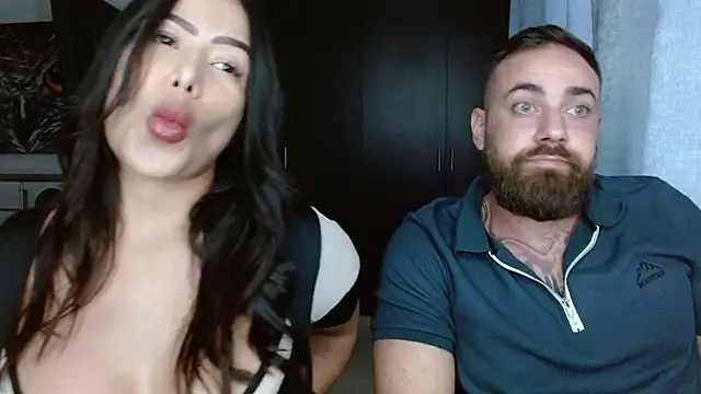 Snapshot of hotcouplexx1 chatting on March 27, 11:04 pm hotcouplexx1 online show from March 27, 11:04 pm