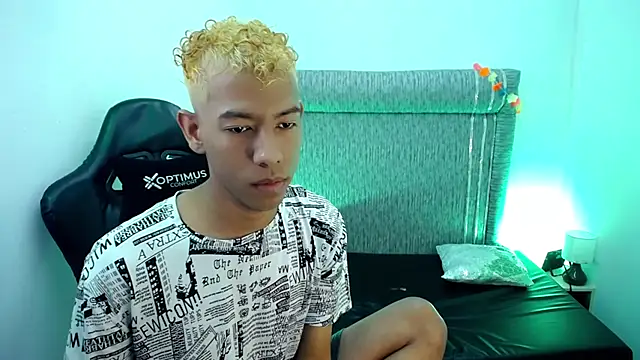 Taylerr 19 online show from February 9, 2:59 am