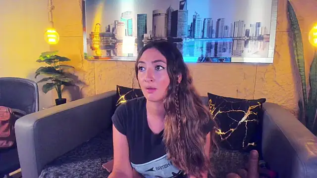 Lucy0420 online show from April 7, 3:40 am