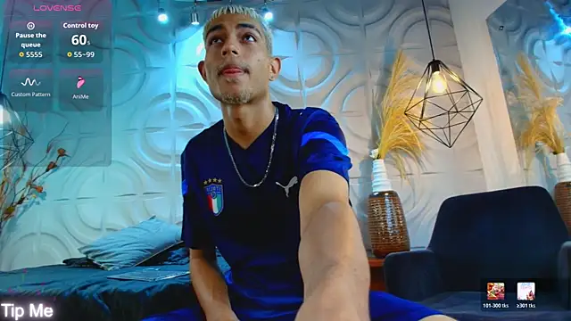 ItsZairen online show from April 27, 4:21 am