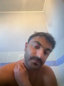 elia2711 online show from April 3, 3:32 pm