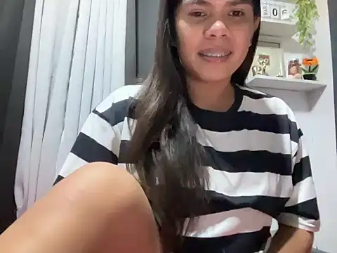 Snapshot of Mooree_naba chatting on March 6, 10:12 am Mooree naba online show from March 6, 10:12 am