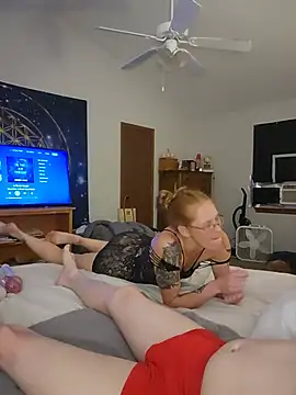 CuteKcCouple online show from June 6, 7:13 am