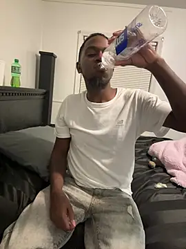Snapshot of pussyeater_- chatting on April 11, 2:05 am pussyeater - online show from April 11, 2:05 am