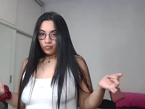 Snapshot of Agusgold22 chatting on March 21, 6:33 pm Agusgold22 online show from March 21, 6:33 pm