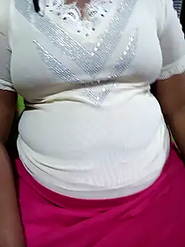 Snapshot of tamilkayal431 chatting on February 14, 8:55 am tamilkayal431 online show from February 14, 8:55 am