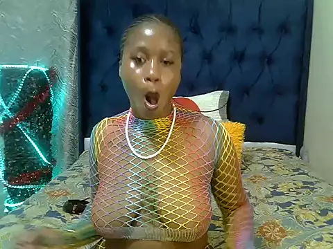 Moon Light85 online show from February 9, 8:02 pm