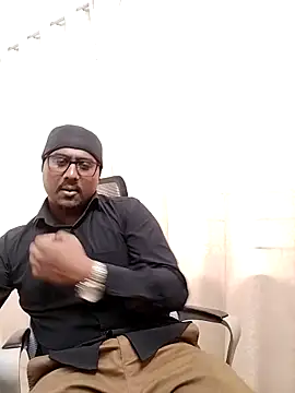 Snapshot of Eleganthasan chatting on February 21, 8:04 am Eleganthasan online show from February 21, 8:04 am