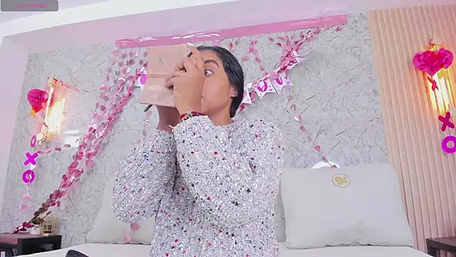 eva lain online show from February 14, 11:18 am