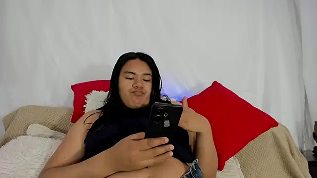 lumi bellx online show from February 19, 2:40 am