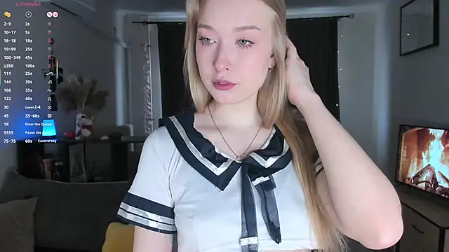 AmyLouWood online show from February 23, 7:39 am