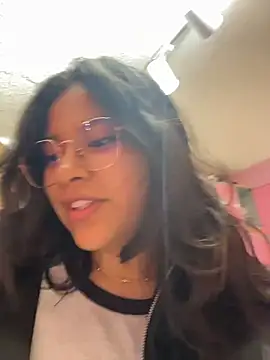 LilithRose  online show from March 28, 1:11 pm