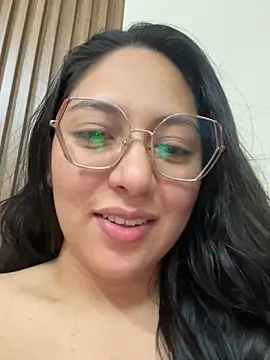 Snapshot of Victoria_Lusty chatting on February 21, 9:49 pm Victoria Lusty online show from February 21, 9:49 pm