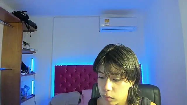 casca kiss online show from February 12, 3:23 am