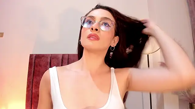 AndraCyruss online show from May 7, 12:38 am