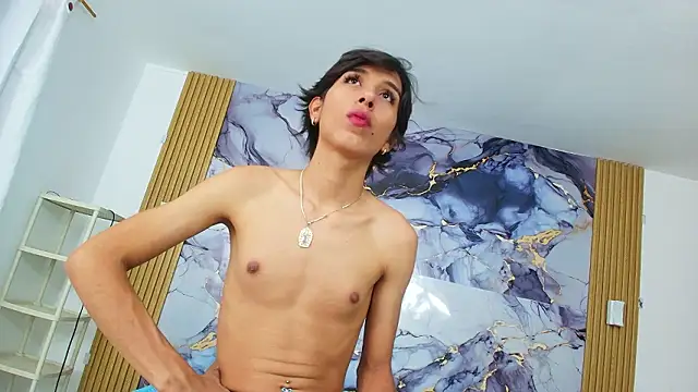 Snapshot of evelin_24_ chatting on March 21, 2:53 pm evelin 24 online show from March 21, 2:53 pm