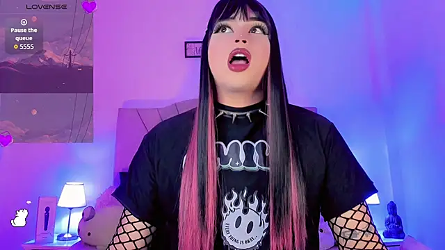 Snapshot of Danna_xz chatting on April 9, 6:24 pm Danna xz online show from April 9, 6:24 pm