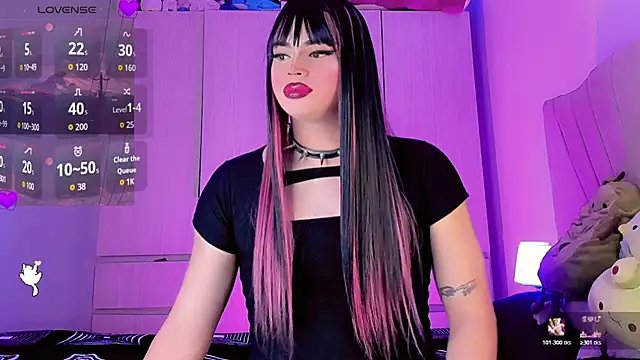 Snapshot of Danna_xz chatting on June 6, 5:17 pm Danna xz online show from June 6, 5:17 pm