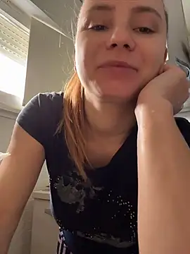 AlessiaandJay online show from April 23, 8:35 am
