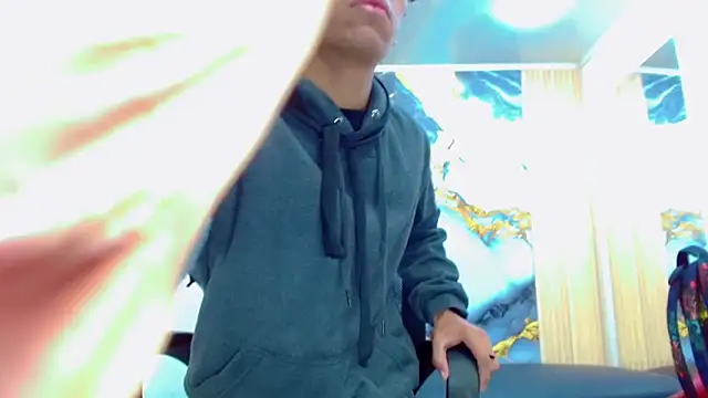 DaviidBuckx  online show from February 18, 2:07 am