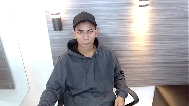 DaviidBuckx  online show from April 24, 2:14 am