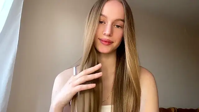 Viktoria Vibes online show from March 13, 3:07 pm