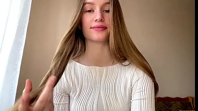 Snapshot of Viktoria_Vibes chatting on April 5, 3:09 pm Viktoria Vibes online show from April 5, 3:09 pm