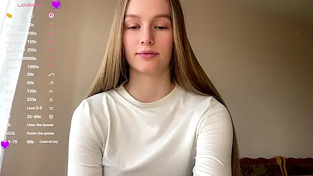 Snapshot of Viktoria_Vibes chatting on April 22, 3:02 pm Viktoria Vibes online show from April 22, 3:02 pm