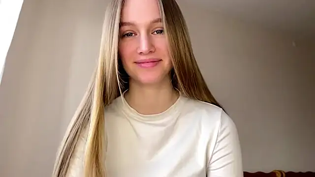 Snapshot of Viktoria_Vibes chatting on April 26, 3:21 pm Viktoria Vibes online show from April 26, 3:21 pm