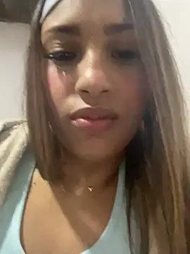 AlejandraBrewer online show from February 9, 12:25 am