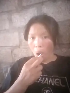 Snapshot of Yang-my- chatting on May 17, 5:49 am Yang-my- online show from May 17, 5:49 am