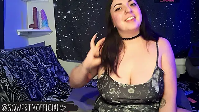  sqwerty  online show from May 1, 5:12 am