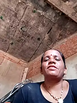 Snapshot of Anitarakkoli chatting on June 3, 5:21 am Anitarakkoli online show from June 3, 5:21 am
