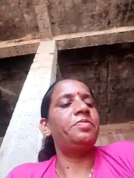 Snapshot of Anitarakkoli chatting on June 10, 9:19 am Anitarakkoli online show from June 10, 9:19 am