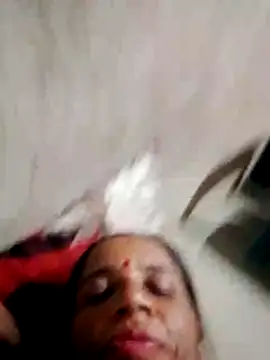 Snapshot of Anitarakkoli chatting on June 11, 6:06 pm Anitarakkoli online show from June 11, 6:06 pm