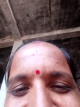 Snapshot of Anitarakkoli chatting on June 14, 5:53 am Anitarakkoli online show from June 14, 5:53 am