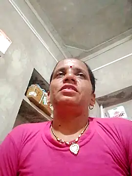 Snapshot of Anitarakkoli chatting on July 3, 11:27 am Anitarakkoli online show from July 3, 11:27 am