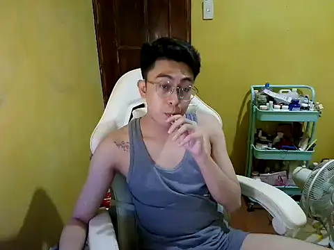 superrrrrghil online show from February 9, 1:53 am