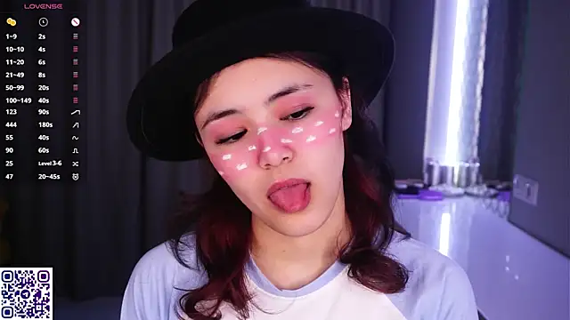 Snapshot of VerlieChahal chatting on February 27, 7:58 pm VerlieChahal online show from February 27, 7:58 pm