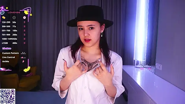 Snapshot of VerlieChahal chatting on March 30, 8:43 pm VerlieChahal online show from March 30, 8:43 pm