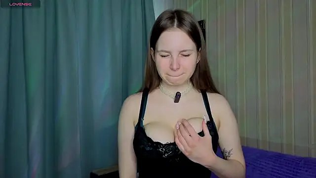 Snapshot of Eva__angel_ chatting on March 29, 7:08 am Eva angel online show from March 29, 7:08 am