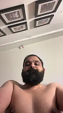 beerboy2222 online show from May 15, 7:10 pm