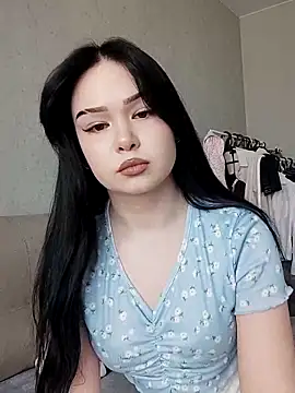 Snapshot of MiaAsterr chatting on March 22, 10:51 am MiaAsterr online show from March 22, 10:51 am