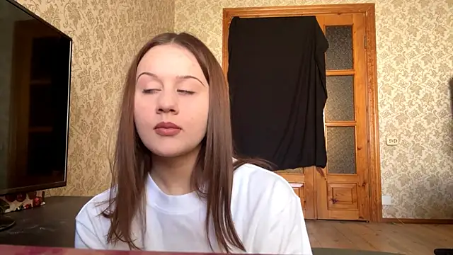 BethanySalvio online show from May 4, 8:10 am
