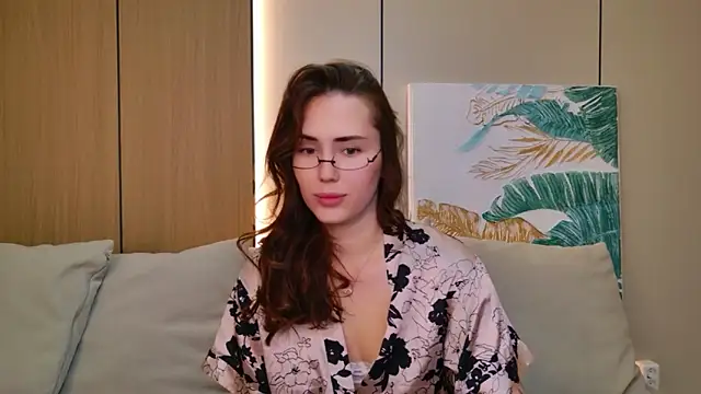 Snapshot of Arielle_Vade chatting on March 21, 5:34 am Arielle Vade online show from March 21, 5:34 am