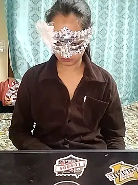 Snapshot of RIYA-STRIP chatting on February 16, 3:41 pm RIYA-STRIP online show from February 16, 3:41 pm